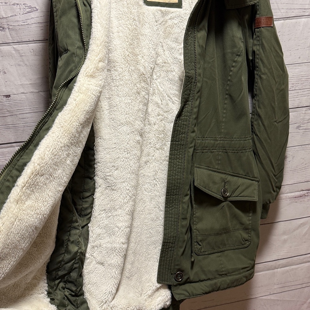 Hollister Jacket - Picture 8 of 10